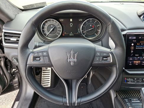 Used 2022 Maserati Ghibli Modena Q4 image 19