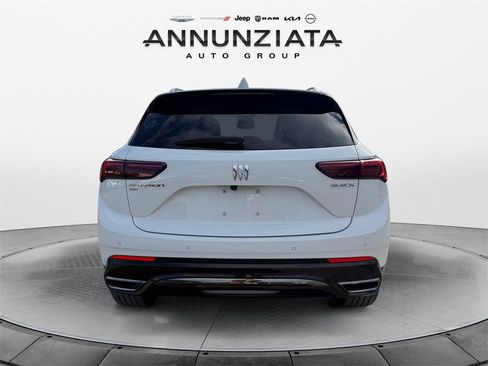 Used 2024 Buick Envision Sport Touring image 4