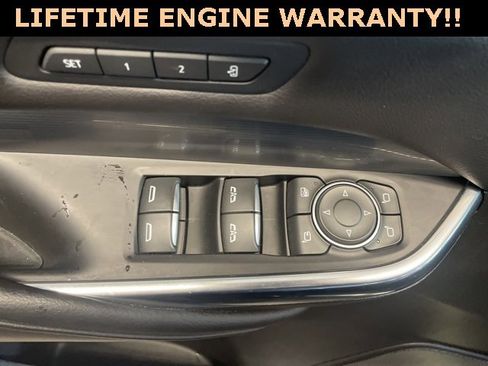 Used 2024 Cadillac XT4 Premium Luxury image 12