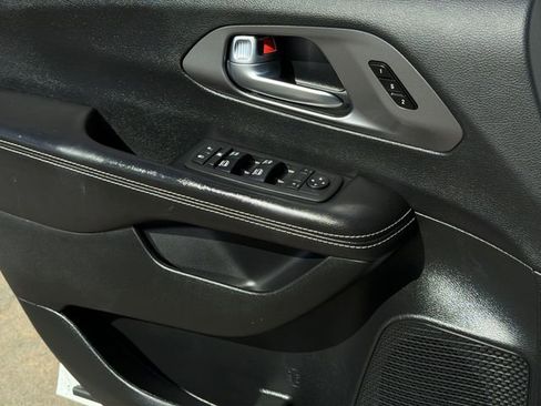 New 2026 Chrysler Pacifica Select image 27