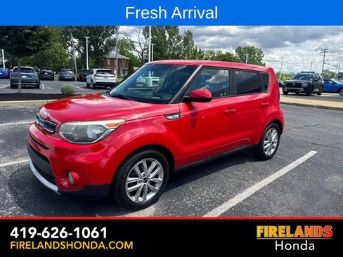 Used 2017 Kia Soul + FWD image 2