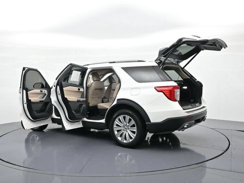 Used 2023 Ford Explorer Limited w/ Limited Technology Package AWD/4WD image 28