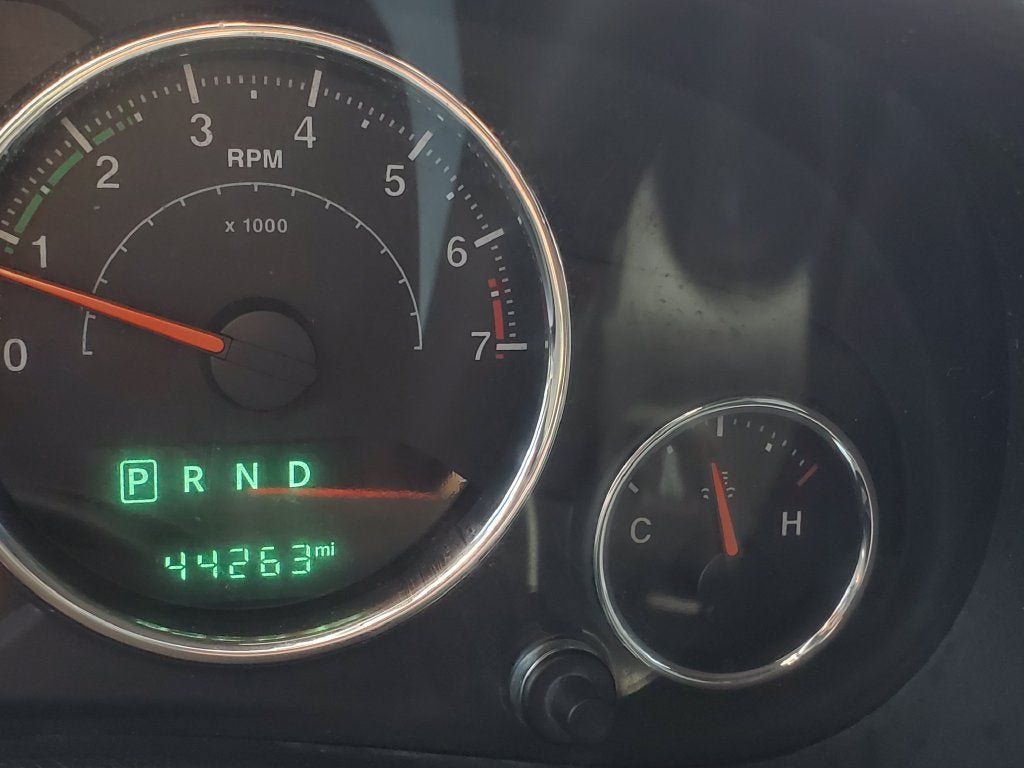 Used 2018 Jeep Wrangler Unlimited Sahara AWD/4WD image 10