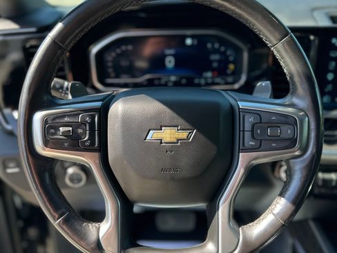 Used 2022 Chevrolet Silverado 1500 LTZ w/ LTZ Premium Package AWD/4WD image 9