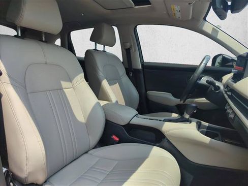 Used 2023 Honda HR-V EX-L image 25