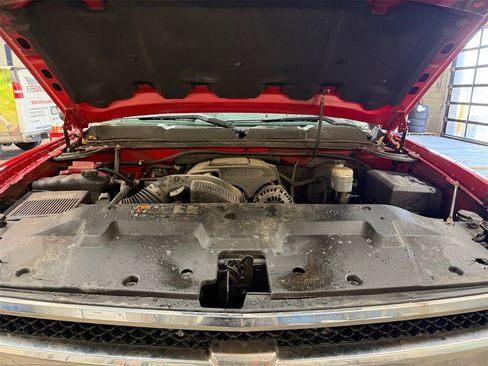 Used 2011 Chevrolet Silverado 1500 LT w/ Chrome Essentials Package image 24