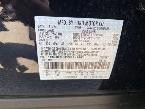 Used 2025 Ford Explorer Platinum RWD image 18