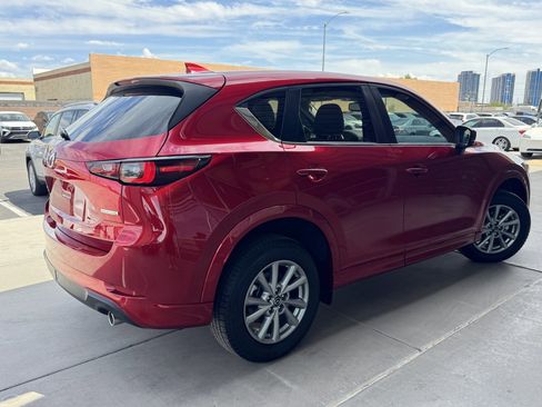 Used 2024 MAZDA CX-5 AWD 2.5 S w/ Preferred Package image 4