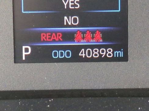 Used 2024 Toyota Corolla Cross AWD Hybrid image 29