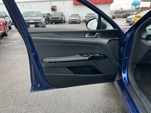 Certified 2025 Kia K5 GT-Line image 17