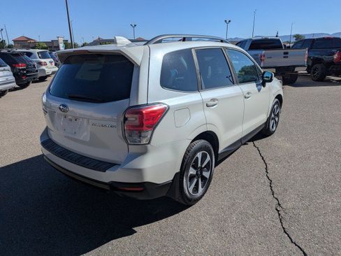 Used 2018 Subaru Forester 2.5i Premium w/ All-Weather Package AWD/4WD image 5