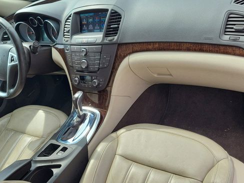 Used 2013 Buick Regal Premium FWD image 16