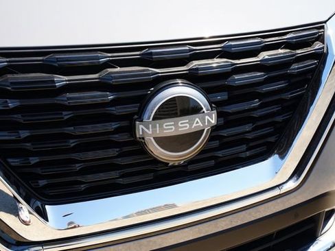 Used 2023 Nissan Rogue Platinum w/ Platinum Premium Package AWD/4WD image 14