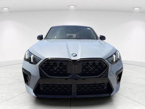 New 2026 BMW X2 xDrive28i w/ Technology Package AWD/4WD image 2