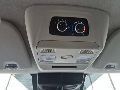 Used 2024 Ford Transit 350 XLT image 17