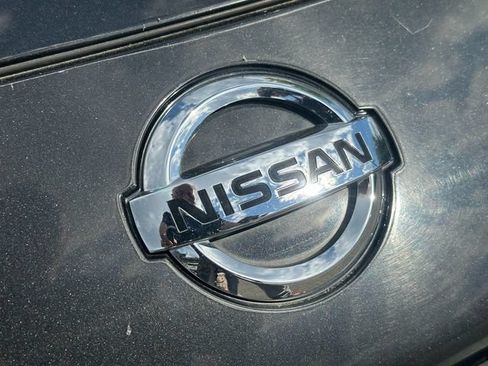 Used 2014 Nissan 370Z Coupe RWD image 9