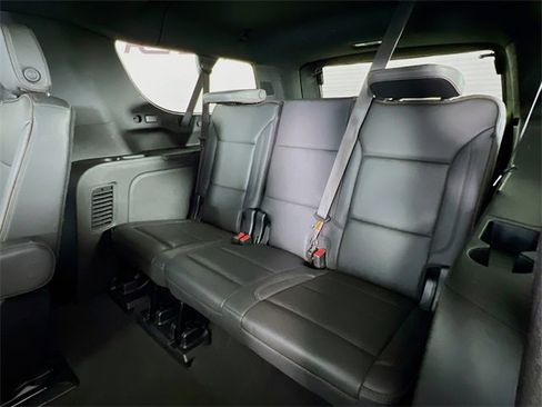 Used 2023 Chevrolet Suburban High Country w/ Advanced Technology Package image 37