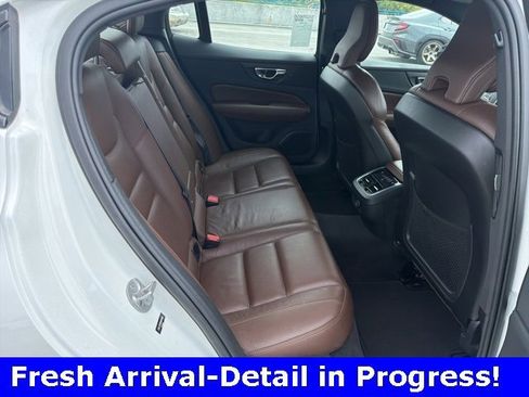 Used 2024 Volvo S60 B5 Ultimate image 18