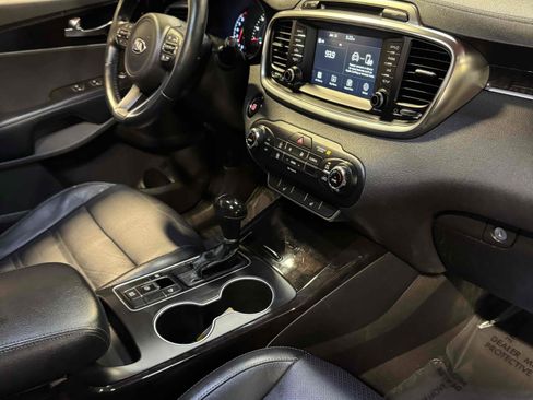 Used 2017 Kia Sorento EX w/ EX Advanced Touring Package image 34