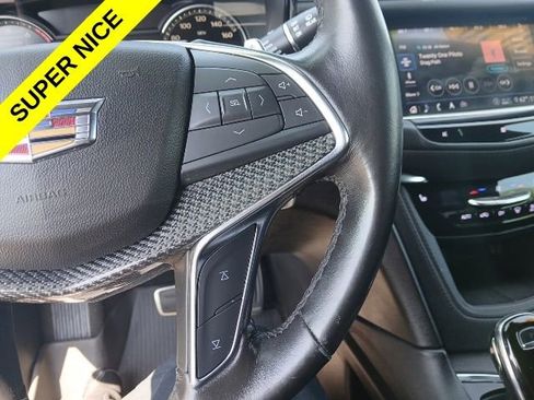 Used 2020 Cadillac XT5 Sportv w/ LPO, Floor Liner Package AWD/4WD image 35