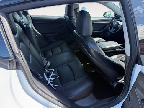 Used 2023 Tesla Model 3 Standard Range RWD image 18