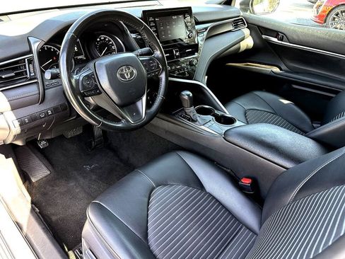Used 2024 Toyota Camry SE w/ Convenience Package image 11