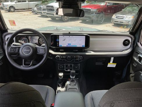 New 2025 Jeep Gladiator Sport image 19