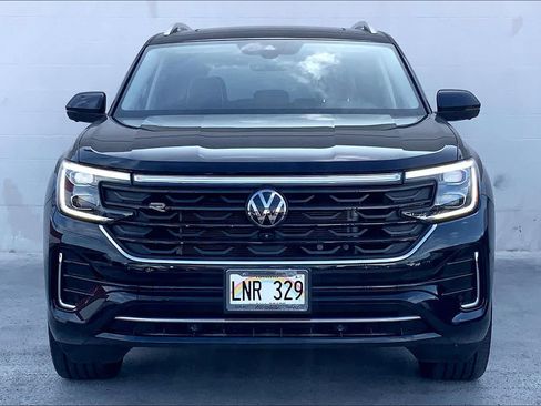 Used 2024 Volkswagen Atlas SEL Premium R-Line AWD/4WD image 6
