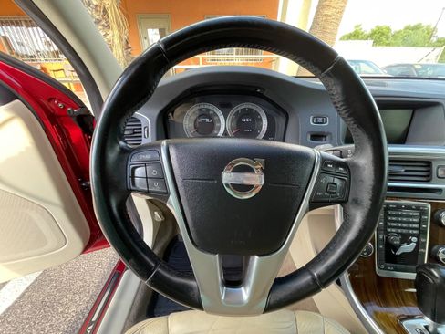 Used 2012 Volvo S60 T5 image 17