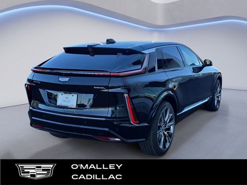 New 2026 Cadillac Lyriq Signature Luxury image 5