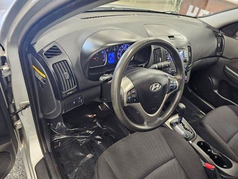 Used 2012 Hyundai Elantra w/ Preferred Pkg FWD image 13