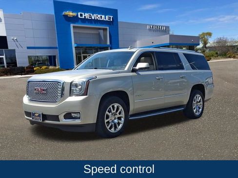 Used 2016 GMC Yukon XL Denali w/ Open Road Package AWD/4WD image 33