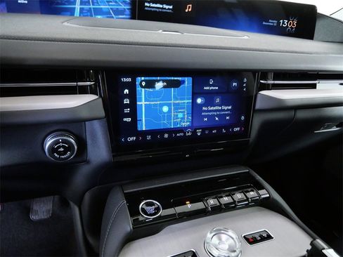 New 2025 Lincoln Navigator L Reserve image 23