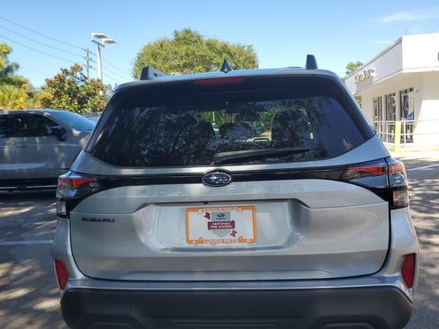 Used 2026 Subaru Forester Premium AWD/4WD image 13