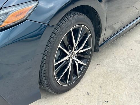 Certified 2021 Toyota Camry SE w/ Convenience Package FWD image 9
