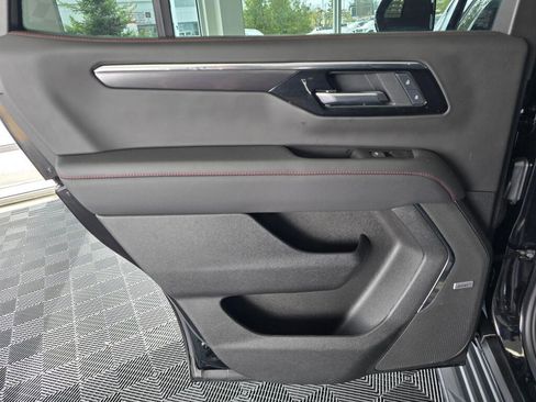 Used 2025 Chevrolet Tahoe RST w/ RST Performance Edition image 37