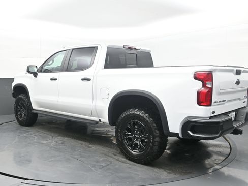 Used 2024 Chevrolet Silverado 1500 ZR2 w/ Technology Package AWD/4WD image 8
