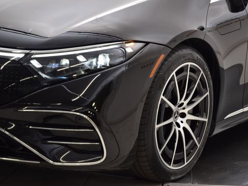 Used 2023 Mercedes-Benz EQS 580 4MATIC Sedan image 11