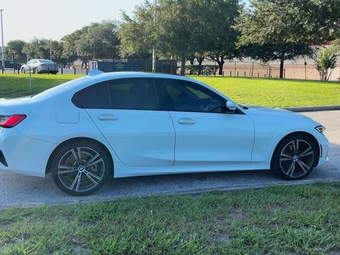 Used 2019 BMW 330i xDrive Sedan AWD/4WD image 9