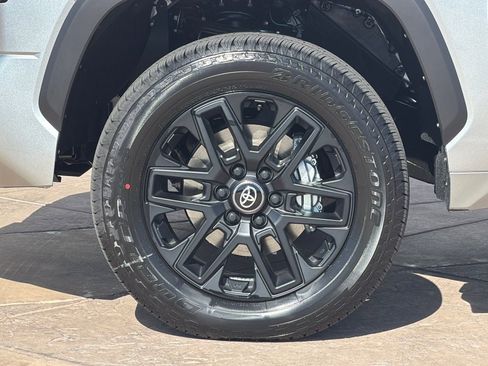 New 2026 Toyota Tundra Limited AWD/4WD image 33