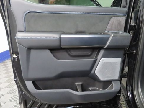 Used 2025 Ford F350 Platinum w/ FX4 Off-Road Package image 73