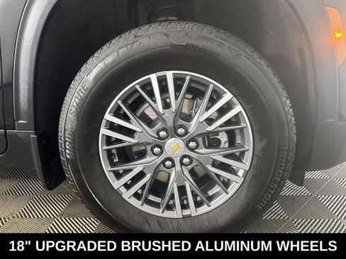 Used 2024 Chevrolet Traverse LT w/ LPO, Floor Liner Package FWD image 34