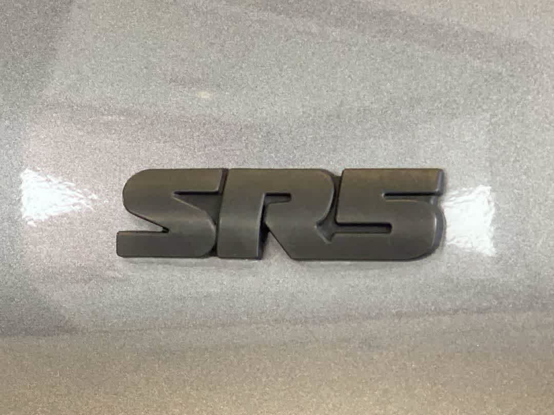 Used 2017 Toyota 4Runner SR5 AWD/4WD image 11
