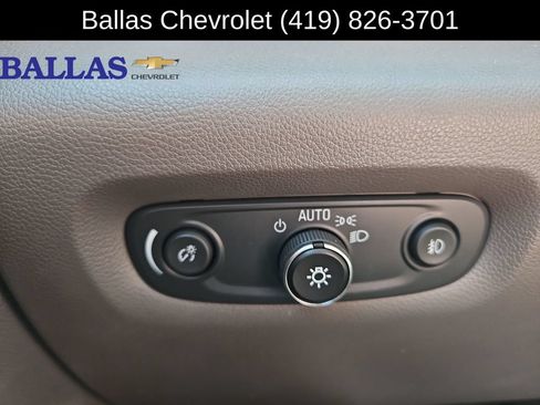 Used 2020 Chevrolet Traverse LT FWD image 18