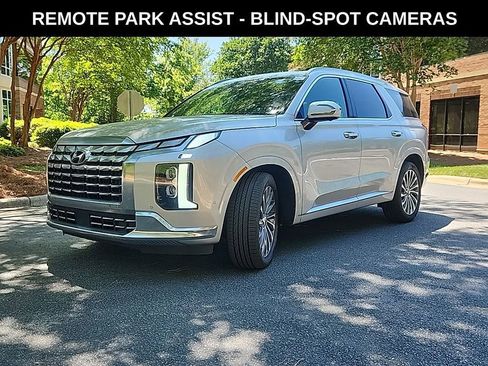 Used 2025 Hyundai Palisade Calligraphy FWD image 4