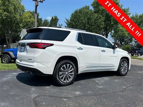 Used 2023 Chevrolet Traverse Premier image 7