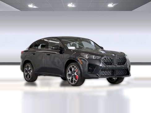 New 2026 BMW X2 xDrive28i w/ Technology Package AWD/4WD image 7