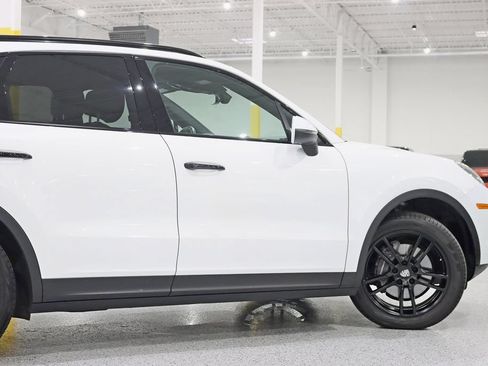 Used 2019 Porsche Cayenne AWD/4WD image 11