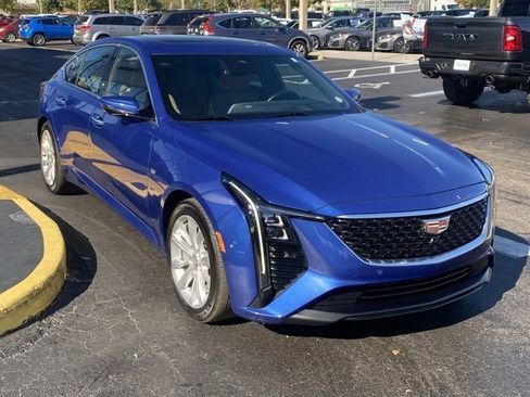 Used 2025 Cadillac CT5 Premium Luxury image 2