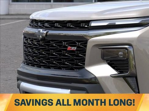 New 2026 Chevrolet Traverse Z71 w/ Driver Confidence Package AWD/4WD image 13